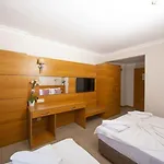 Elit Life 4* Çamyuva